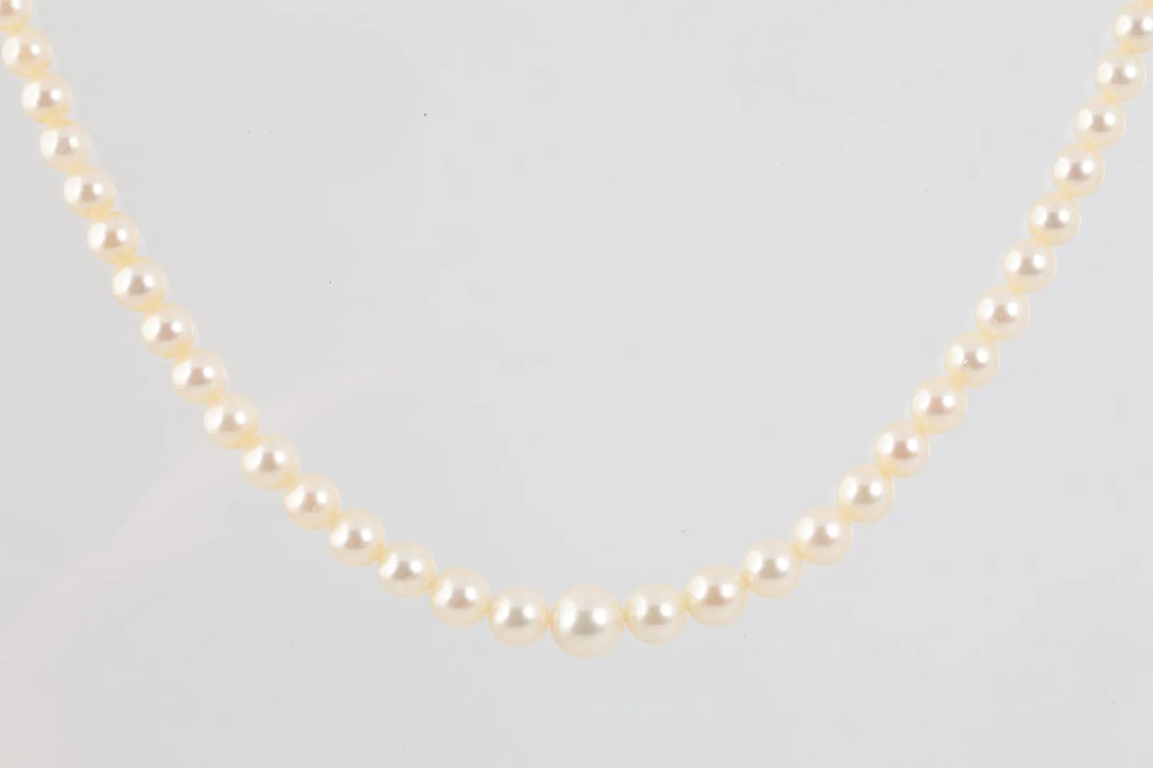 18" Mikimoto 925 Silver Pearl Necklace (20.92g.)