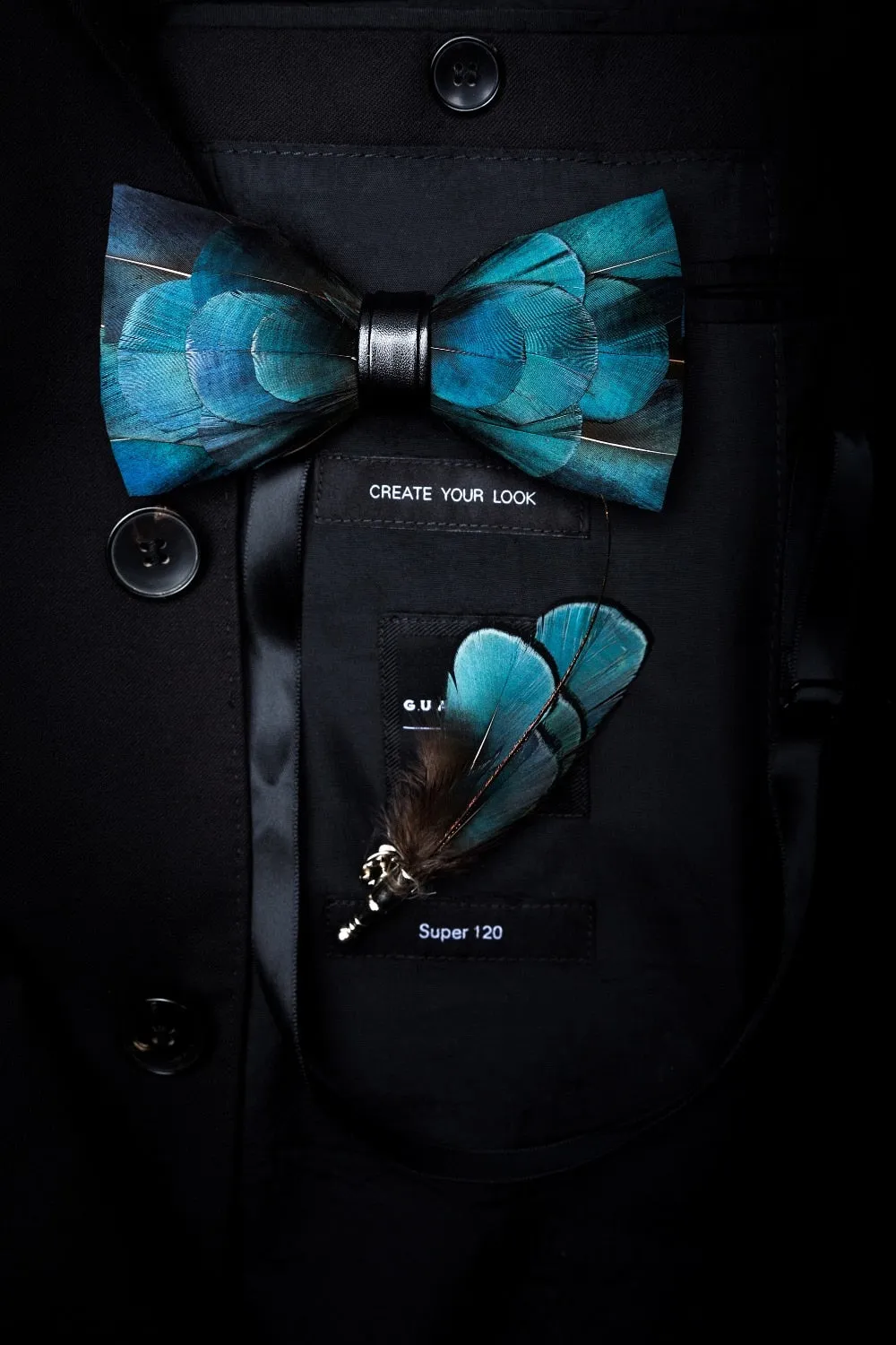 Dominica Feather Bow Tie Set