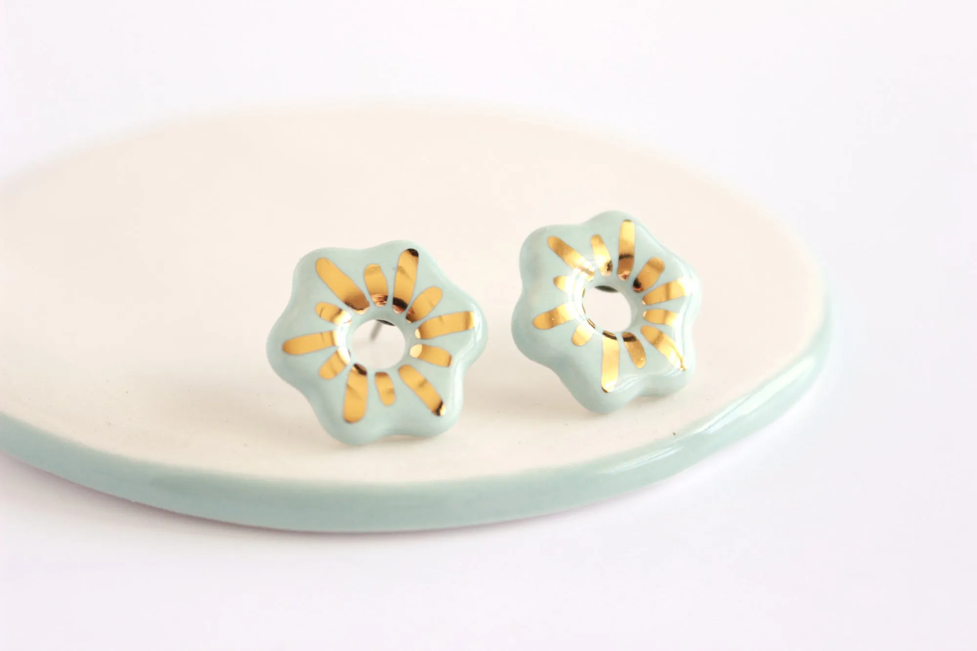 Dusty Blue Cutout Flower Stud Earrings