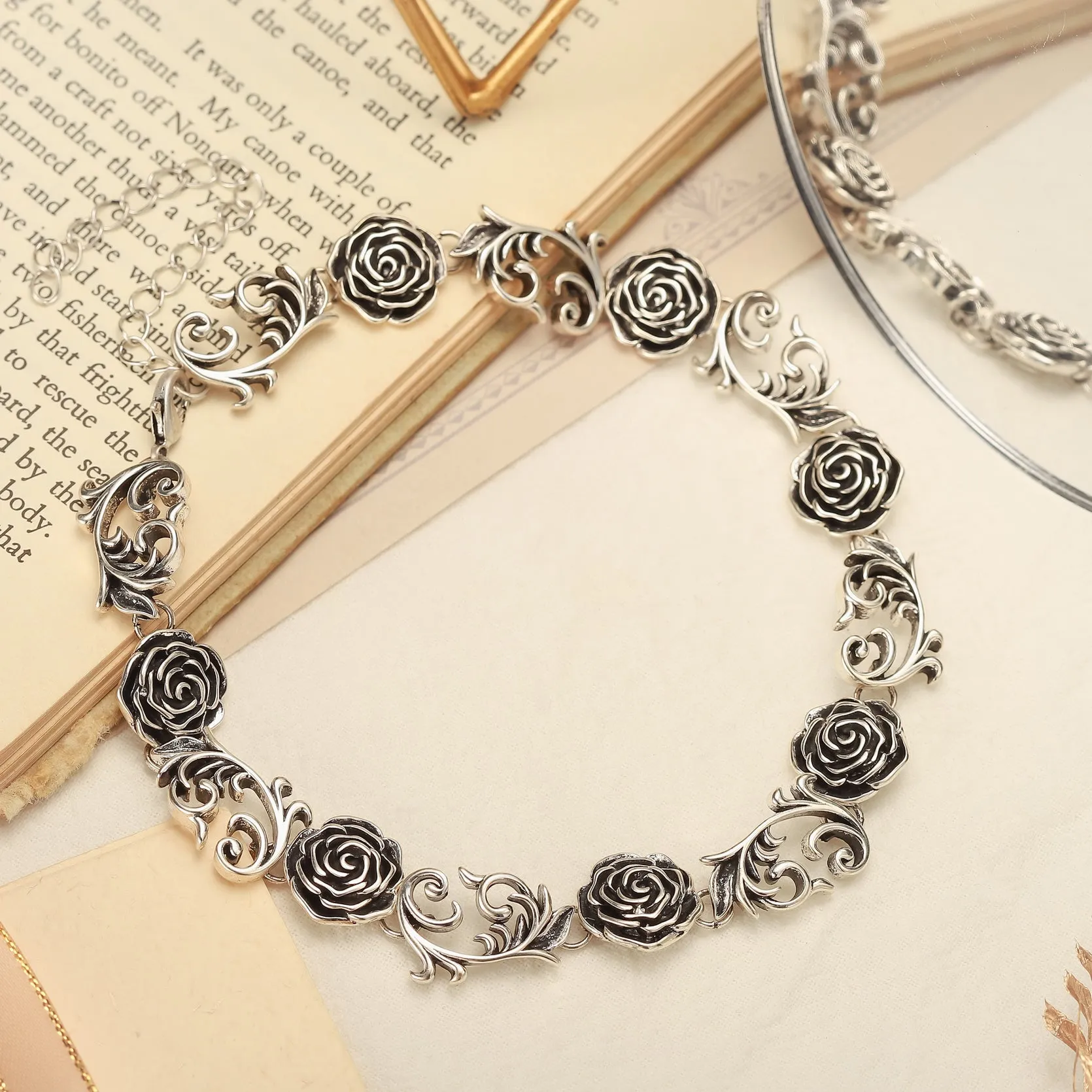 Gothic Dark Rose Choker