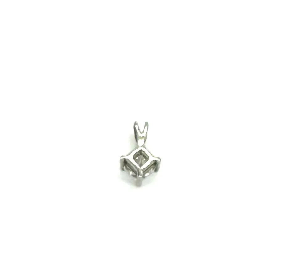 New .47 Ctw Princess Cut Diamond Solitare Pendant