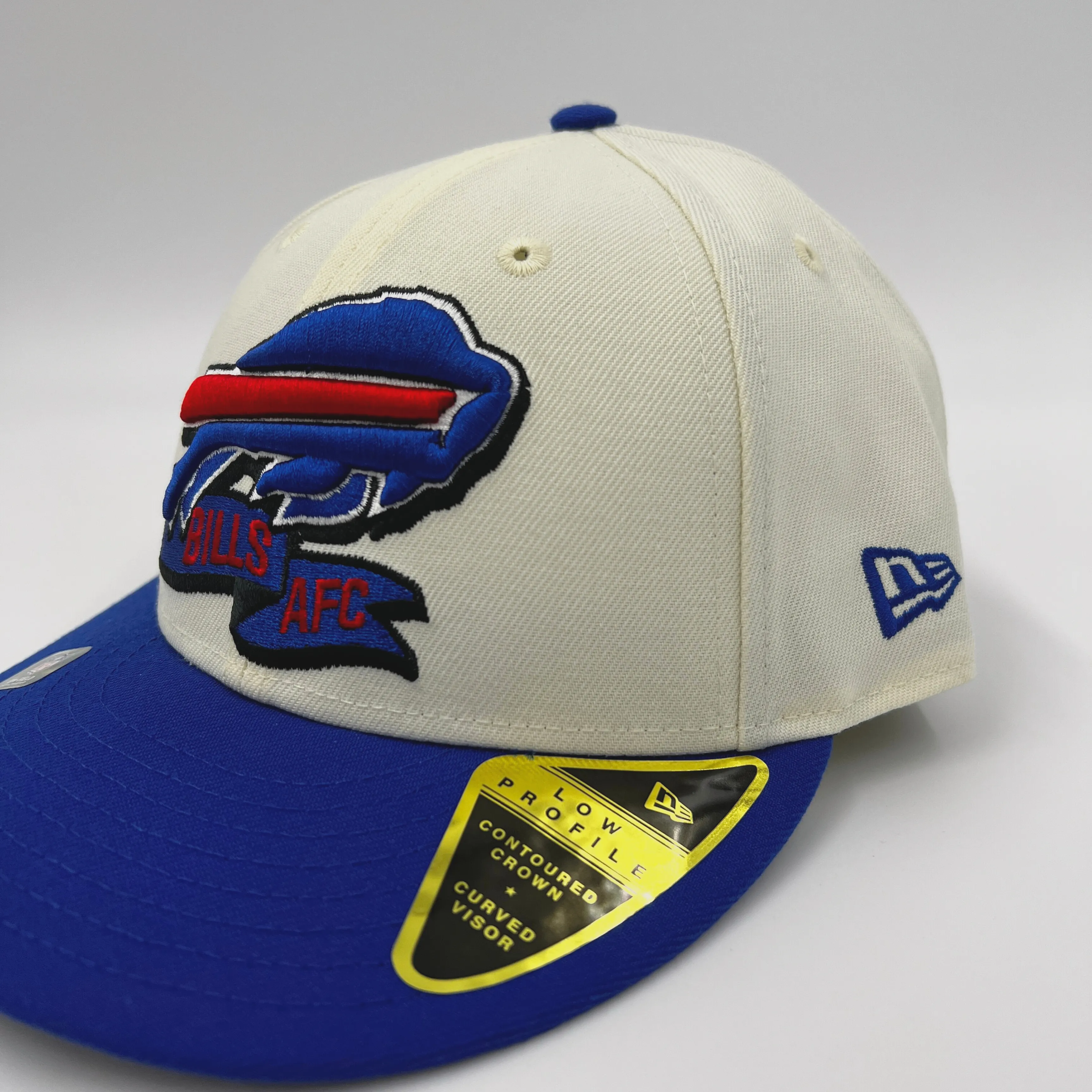 New Era Bills AFC Cream 2022 Sideline Low Profile Fitted Hat