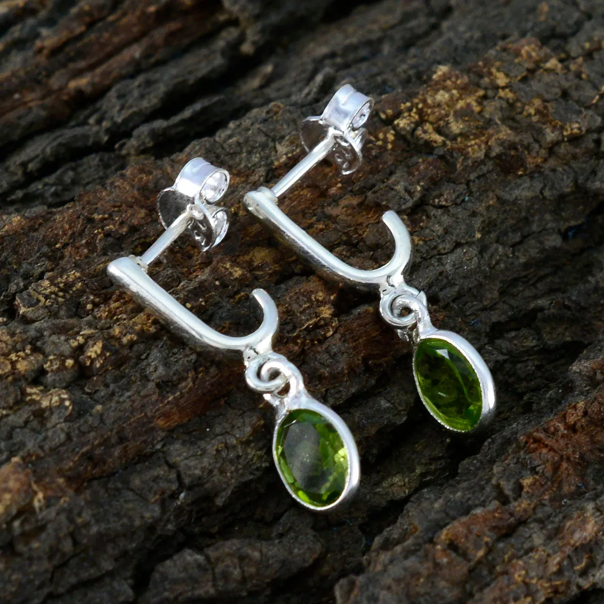 Riyo Aesthetic Sterling Silver Earring For Femme Peridot Earring Bezel Setting Green Earring Stud Earring