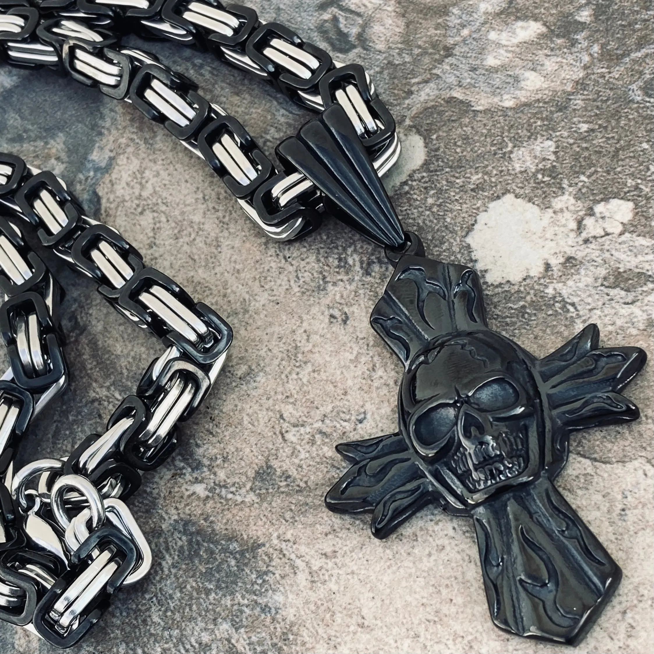 Skull Cross - Black Pendant - Necklace (808)