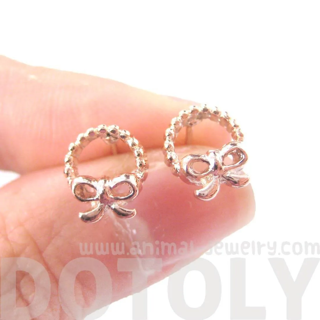 Tiny Classic Round Wreath and Bow Tie Shaped Stud Earrings in Rose Gold