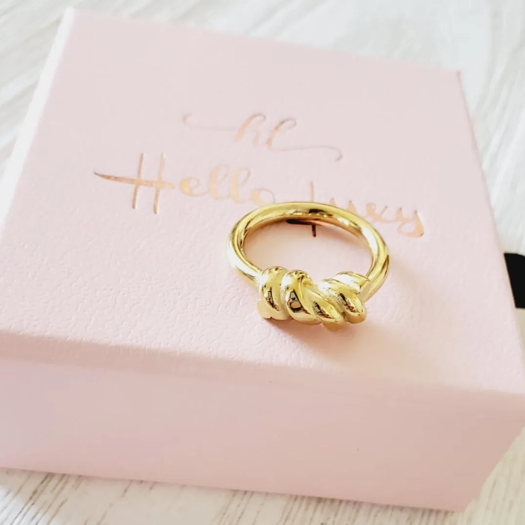 Zarines Knot Ring